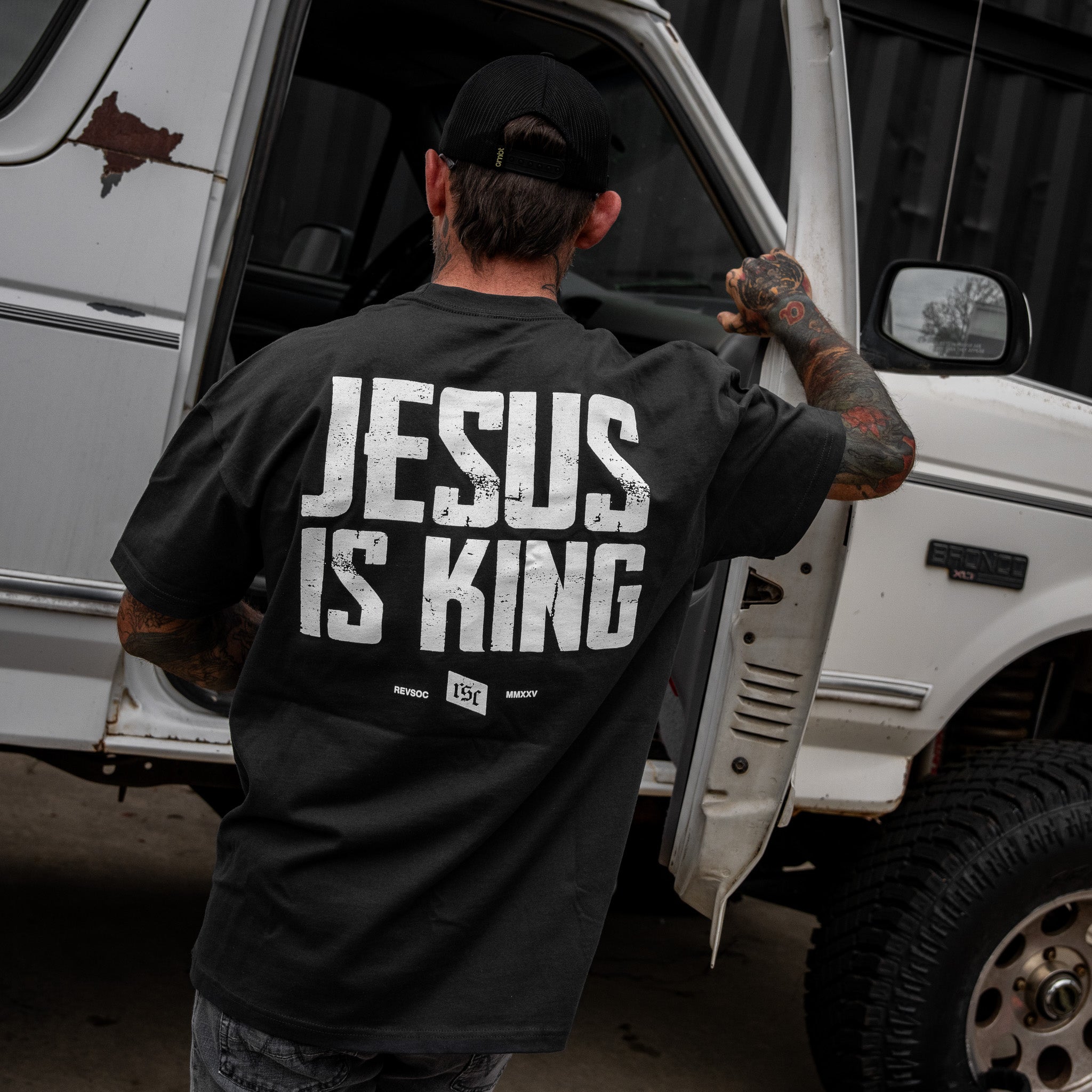 Crovyie cheap jerseys Ordering Jesus Is King Heavyweight Men's T-Shirt